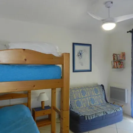 Le Lavandou, 2 Pieces, 4 Personnes - Fr-1-251-698 Apartment Le Lavandou