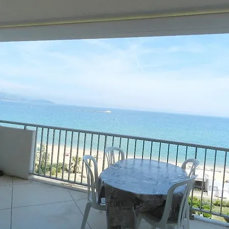 Le Lavandou, 2 Pieces, 4 Personnes - Fr-1-251-698 Apartment Le Lavandou